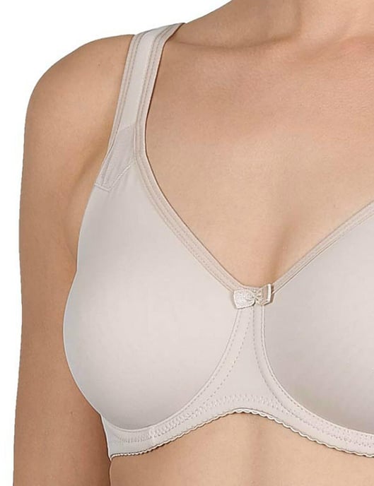 Naturana Moulded Underwired Full Cup Bra
