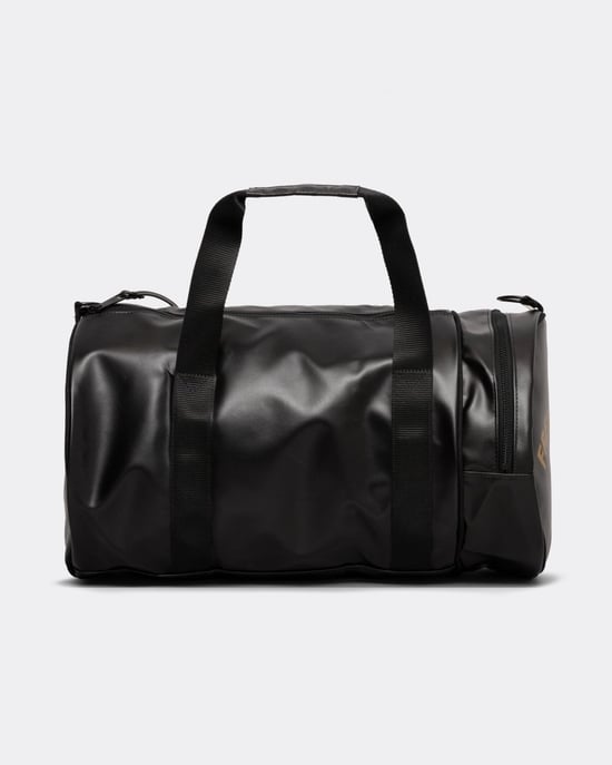 Winkel Voor Fred Perry Tonal Classic Barrel Polyester Zwarte/Gouden Crossbodytas - Image 2