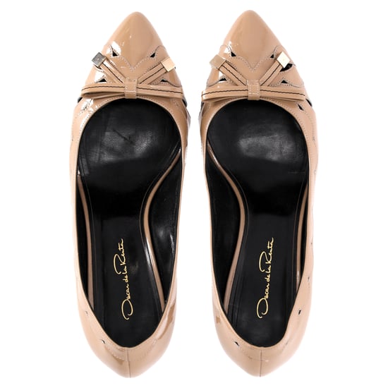 Oscar De La Renta Scallop and Bow Detail Pumps in Brown Patent Leather - Image 5