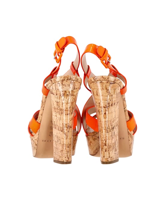 Casadei Krossband Hoge Blokhak Sandalen in Oranje Patalleer - Image 4