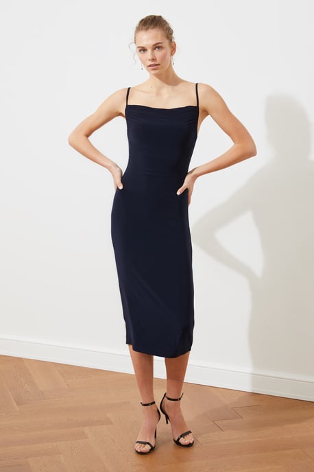 Trendyol Vrouw/Meisje Col nek Bodycon Midi Jurk - Image 1
