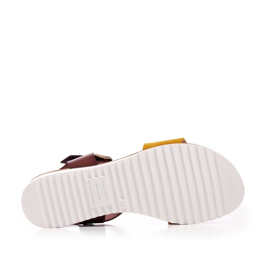 María Barceló Leather Flip Flop Sandals in Yellow