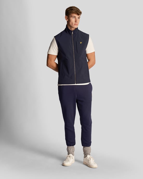 Lyle & Scott softshell marineblauw giletjack met logo - Image 2