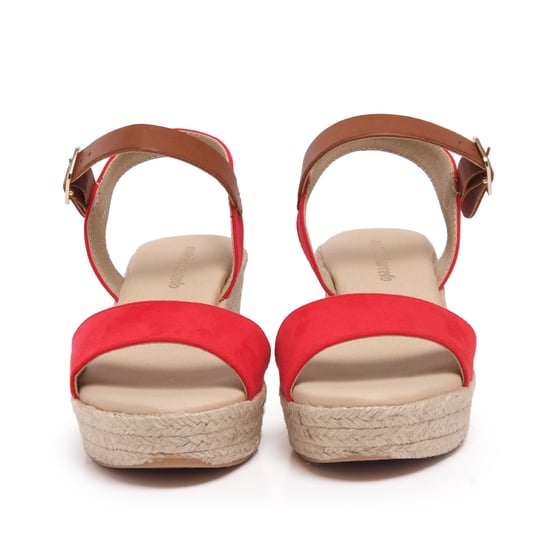 María Barceló Ankle Strap Summer Sandals in Red