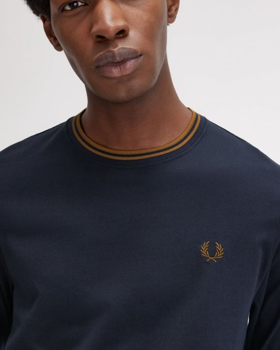 Fred Perry Heren Langsleeve Twin Tipped T-Shirt - Image 3