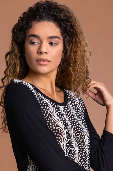 Abstract Print Hanky Hem Top
