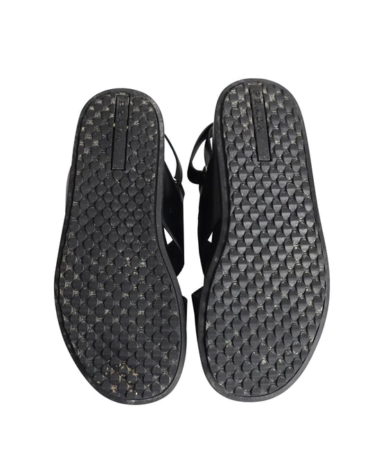 Prada Logo Band Kruis Sandalen in Zwart Leer - Image 5