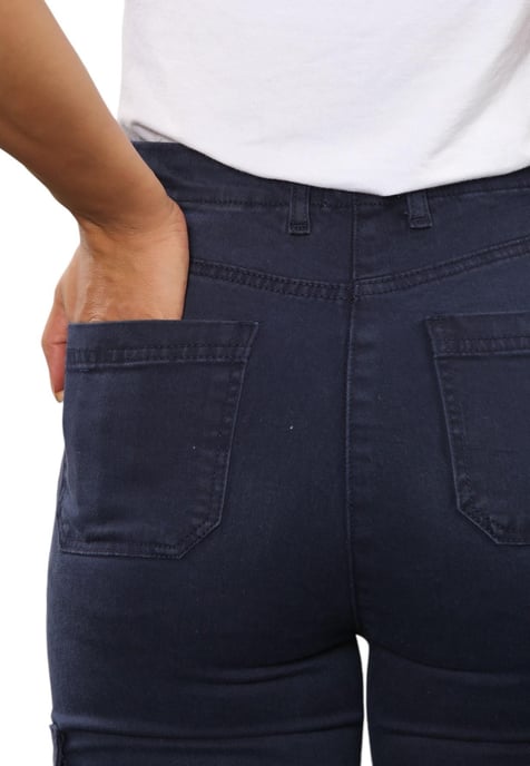 MYT Dames Cargo Chino Enkel Grazer Broek in Navy - Image 5