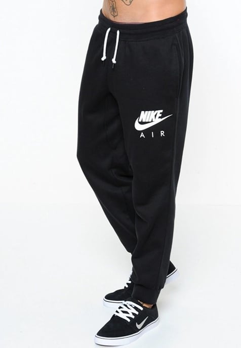 Nike Air heren fleece joggingbroek in zwart - Image 3