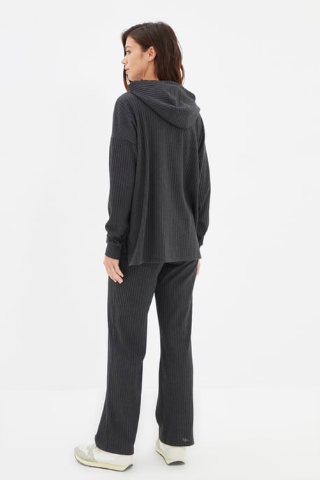 Trendyol Vrouwen Capuchon Pyjama Set - Image 6