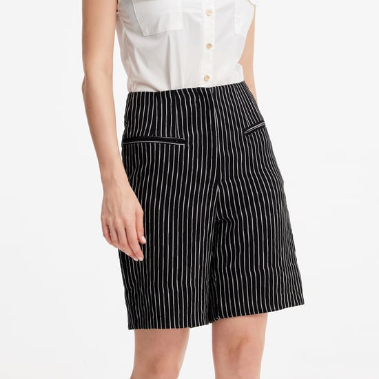 Gestreepte rechte shorts - Image 1