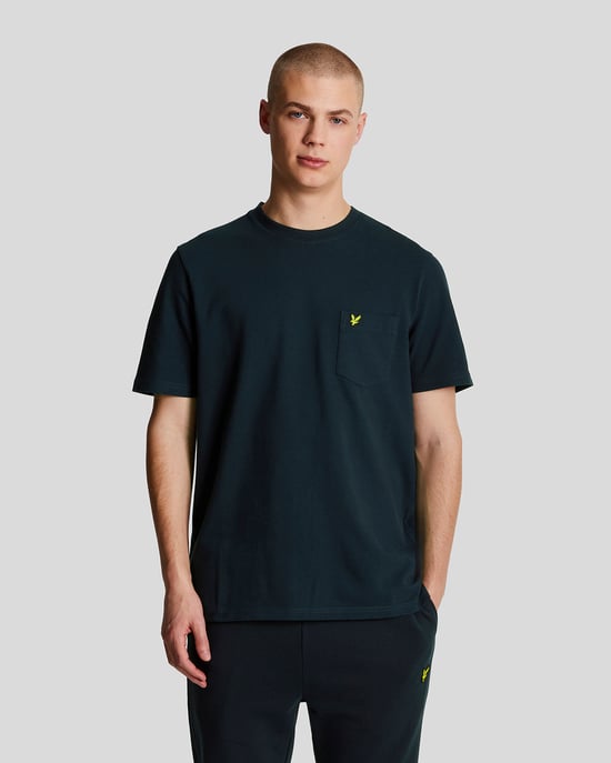 Lyle & Scott Men's Plain Pique Pocket T-Shirt in Navy