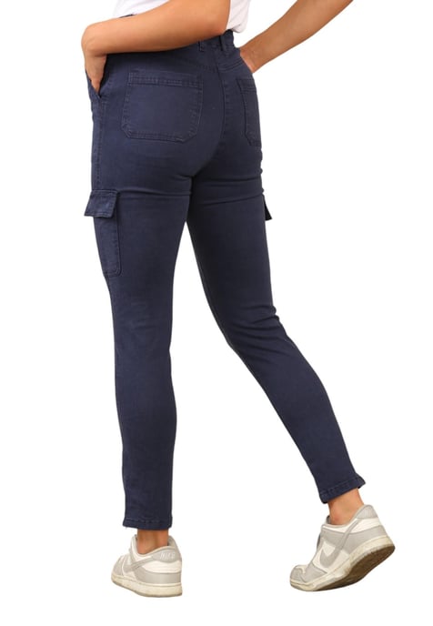 MYT Dames Cargo Chino Enkel Grazer Broek in Navy - Image 2