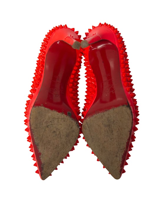 Christian Louboutin Pigalle Plato 120 Spiked Hakken in Neon Rood Patelleer - Image 6