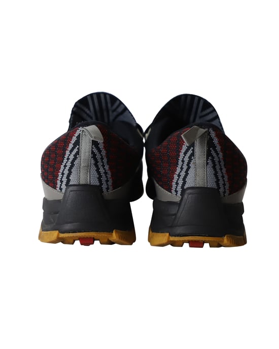Prada Cross Section Sneakers in Multicolor Brei - Image 4