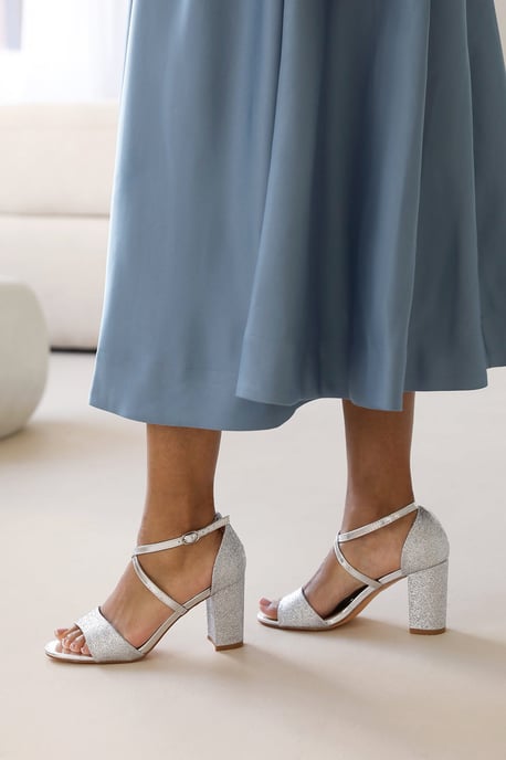 Wheres That From Womens 'Aceline' Mid High Block Heel Sandals With Cross Over Ankle Strap