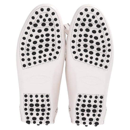 Tod's Tassel and Chain Detail Loafers in White Leather - Image 6