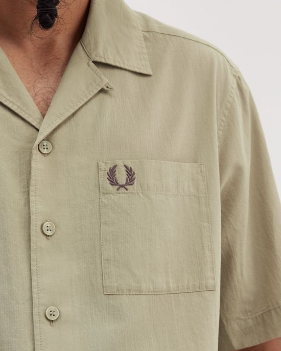 Fred Perry Heren Lichte Textuur Revere Kraag Korte Mouwen Shirt - Image 4