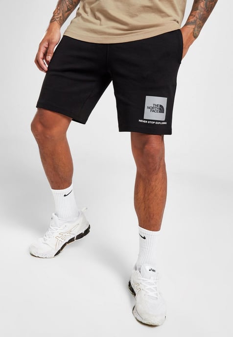 The North Face Small Box Reflecterende Logo Short in Zwart - Image 1