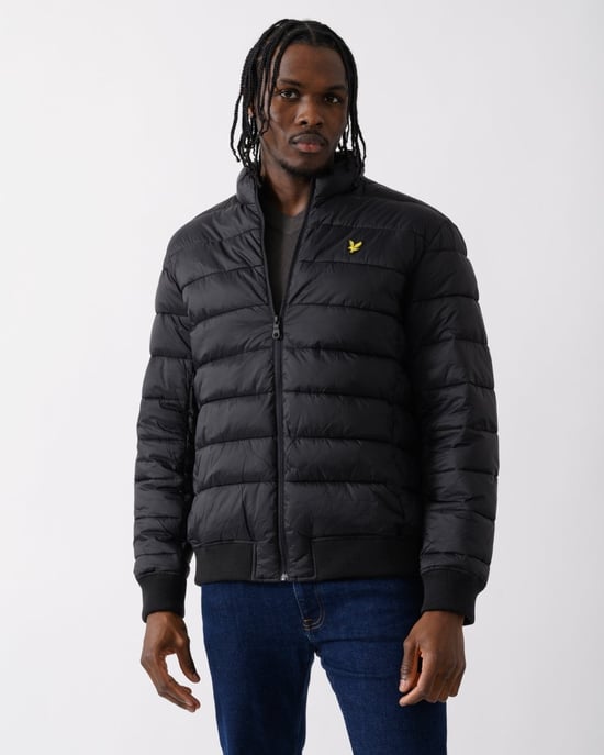 Lyle & Scott trechterhals gewatteerd gitzwart jack - Image 1
