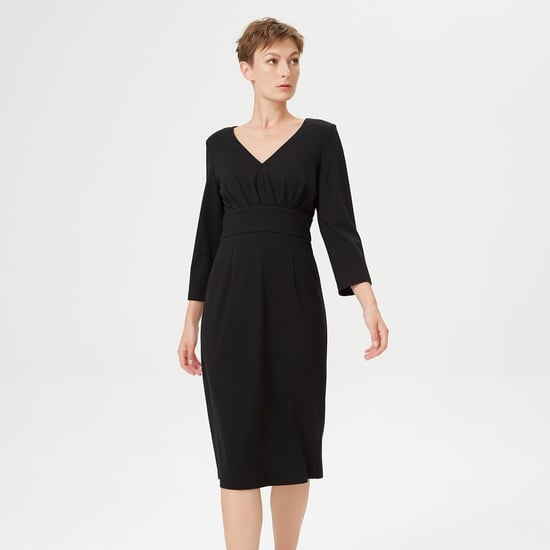 Aangepaste v -neck jurk en vouwt op de borst - Image 1