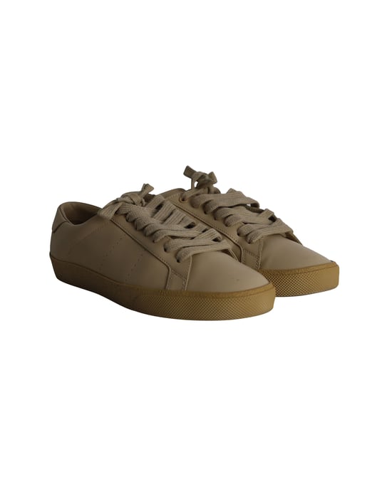 Saint Laurent SL/06 Court Classic Low-Top Sneakers in Beige Calfskin Leather - Image 3