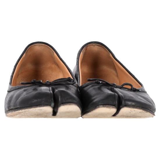 Maison Margiela Tabi 30 Ballerina Pumps in Black Leather - Image 2