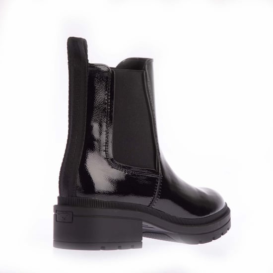Women's Rocket Dog Iggie Patent Chelsea Boots in Black