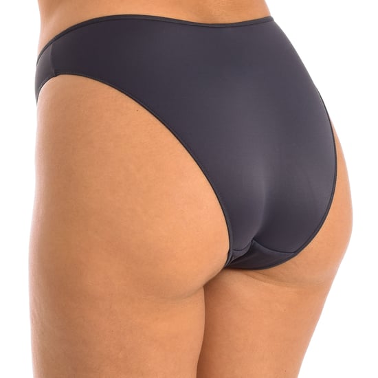 Classic smooth microfiber panties for women, model 805. Soft, comfortable and with a perfect fit.