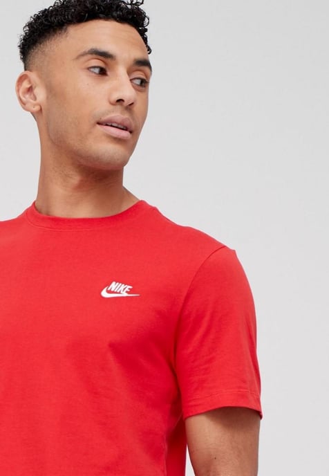 Nike Sportswear T-shirt Club in rood - Image 3