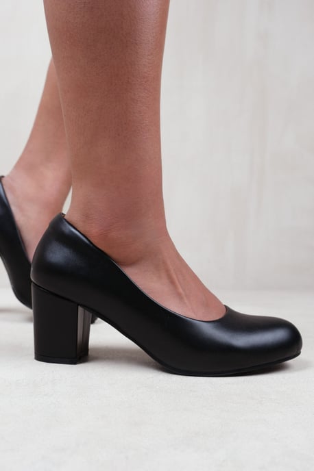 Where's That From Womens 'Melrose' Mid Block Heel Court Shoes
