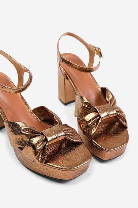 Wheres That From Womens 'Madon' Mid Block Heel With Plaftorm And Bow Detailing