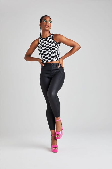 BLACK PATTERN PETITE MONO CHECK TOP