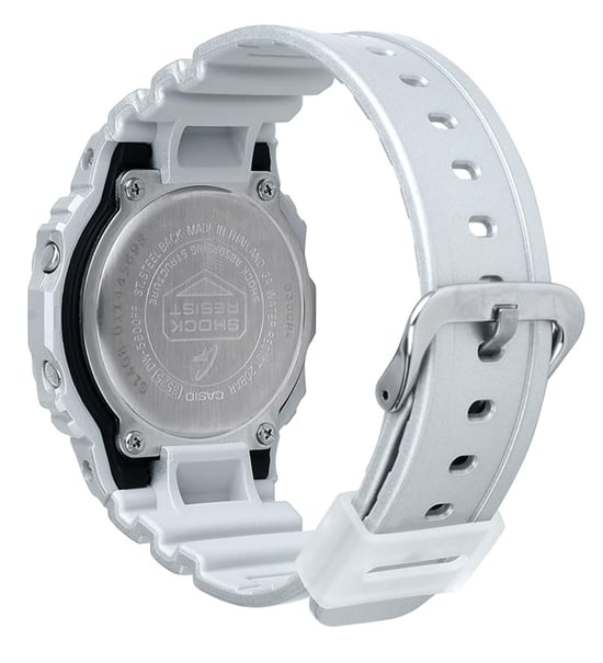 Casio G-shock Heren Zilveren Horloge DW-5600FF-8ER - Image 2