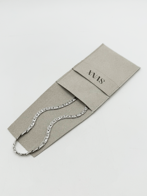 Interlocked Chain Necklace in Silver