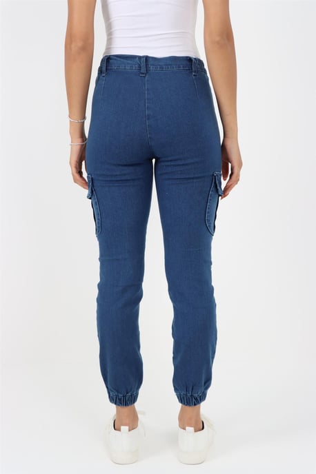 Damesjeans met elastische taille en zelfboeien in blauw - Image 2