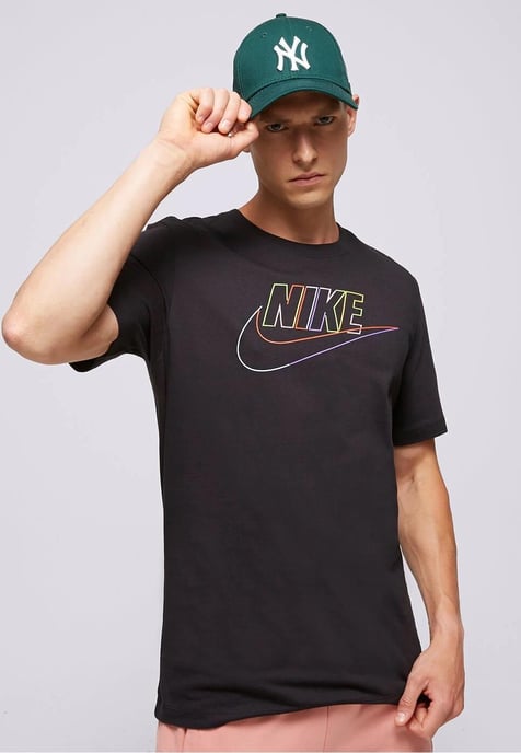 Nike M NSW Club+ BRD PK HBR T-shirt in zwart - Image 1
