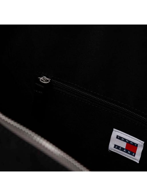 Tommy Hilfiger reistas met vlagmotief voor heren - Image 3