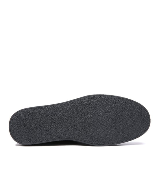 Men's Fred Perry Hawley Suede Chukka Boots in Black - Image 4