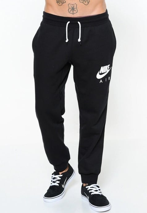 Nike Air heren fleece joggingbroek in zwart - Image 1