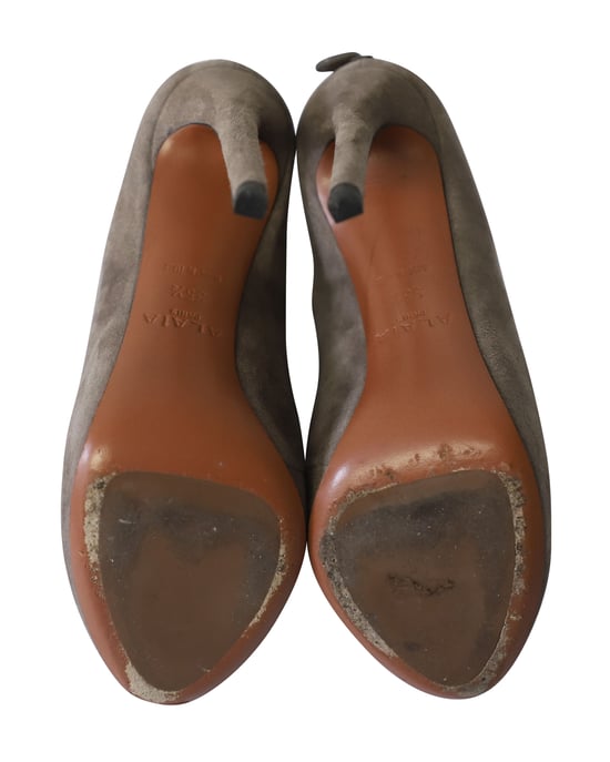 Alaïa Azzedine Ankle Boots in Grey Suede - Image 5