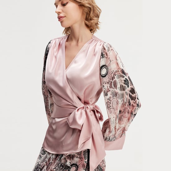 Cross Heart Top met bloemenprintmouwen - Image 2