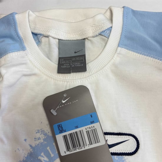 Vintage Nike Meisjes Oregan Trainingskamp T-Shirt - Image 2