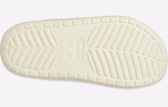 Crocs Classic Cozzzy Sandalen - Image 4