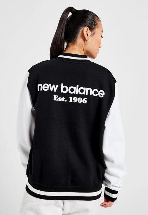 New Balance Varsity-bomberjack voor dames in zwart - Image 2