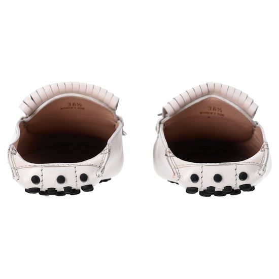Tod's Tassel and Chain Detail Loafers in White Leather - Image 4