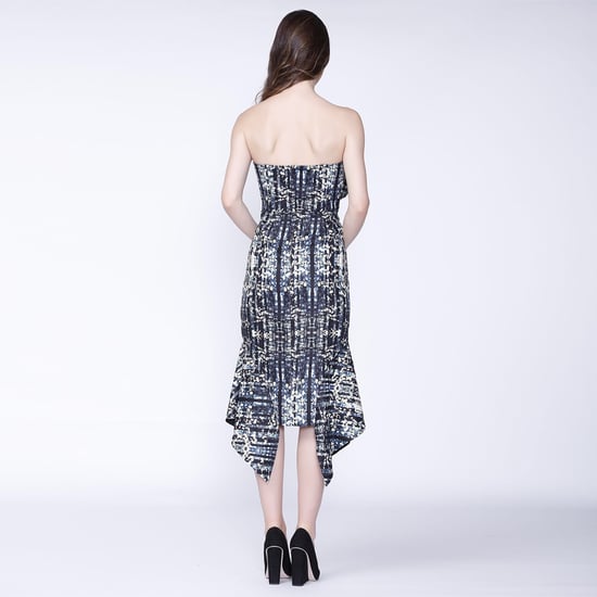 Gedrukte cocktailjurk, met bustier gesneden aangepast met buste en Baskische ruches - Image 2