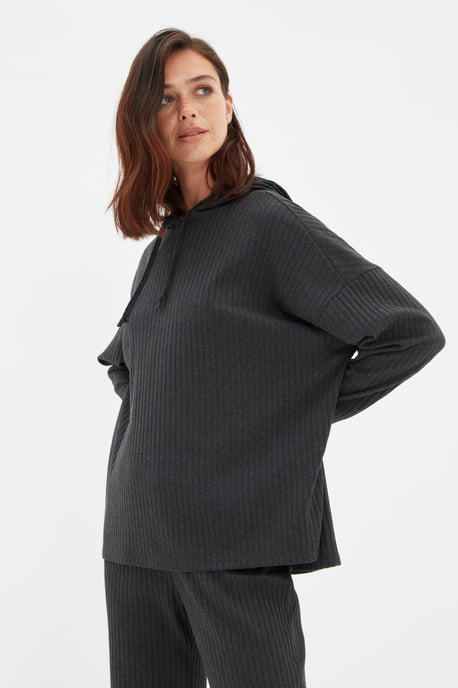 Trendyol Vrouwen Capuchon Pyjama Set - Image 2