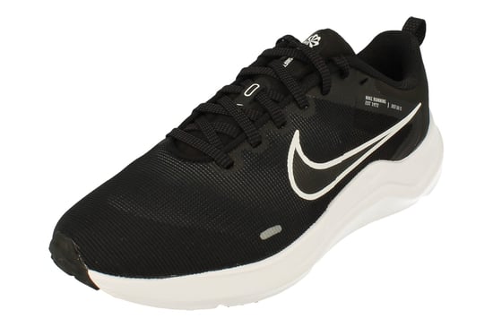 Nike Downshifter 12 Heren Zwarte Sneakers - Image 1