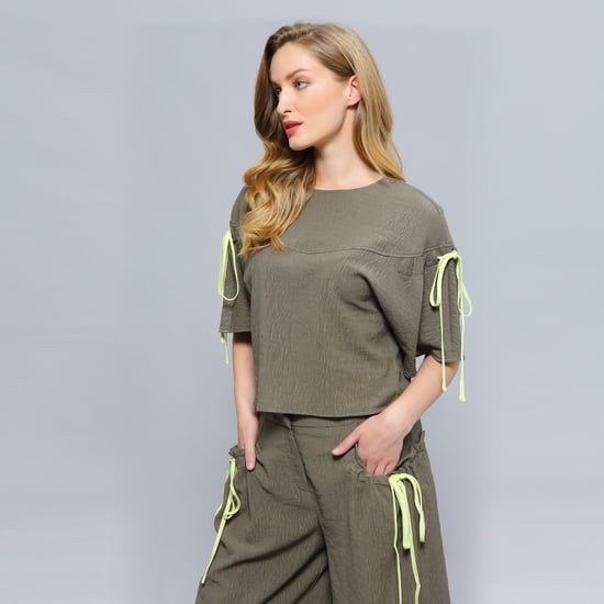 Tulpmouwen Crop Top - Image 2